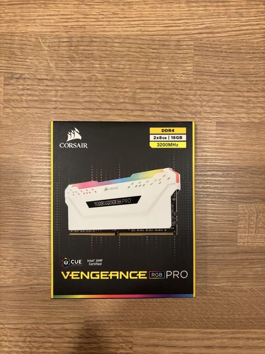 Pamięć RAM Corsair Vengeance RGB PRO DDR4 16GB 3200MHz CL16 NOWE!