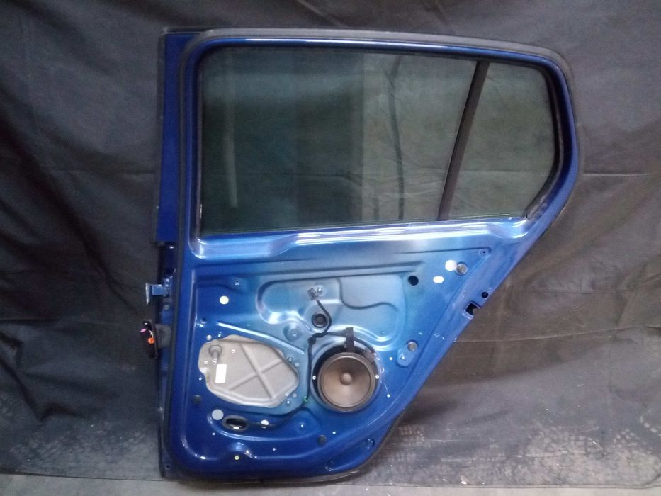 Porta trás direita VOLKSWAGEN Golf V (1K1)