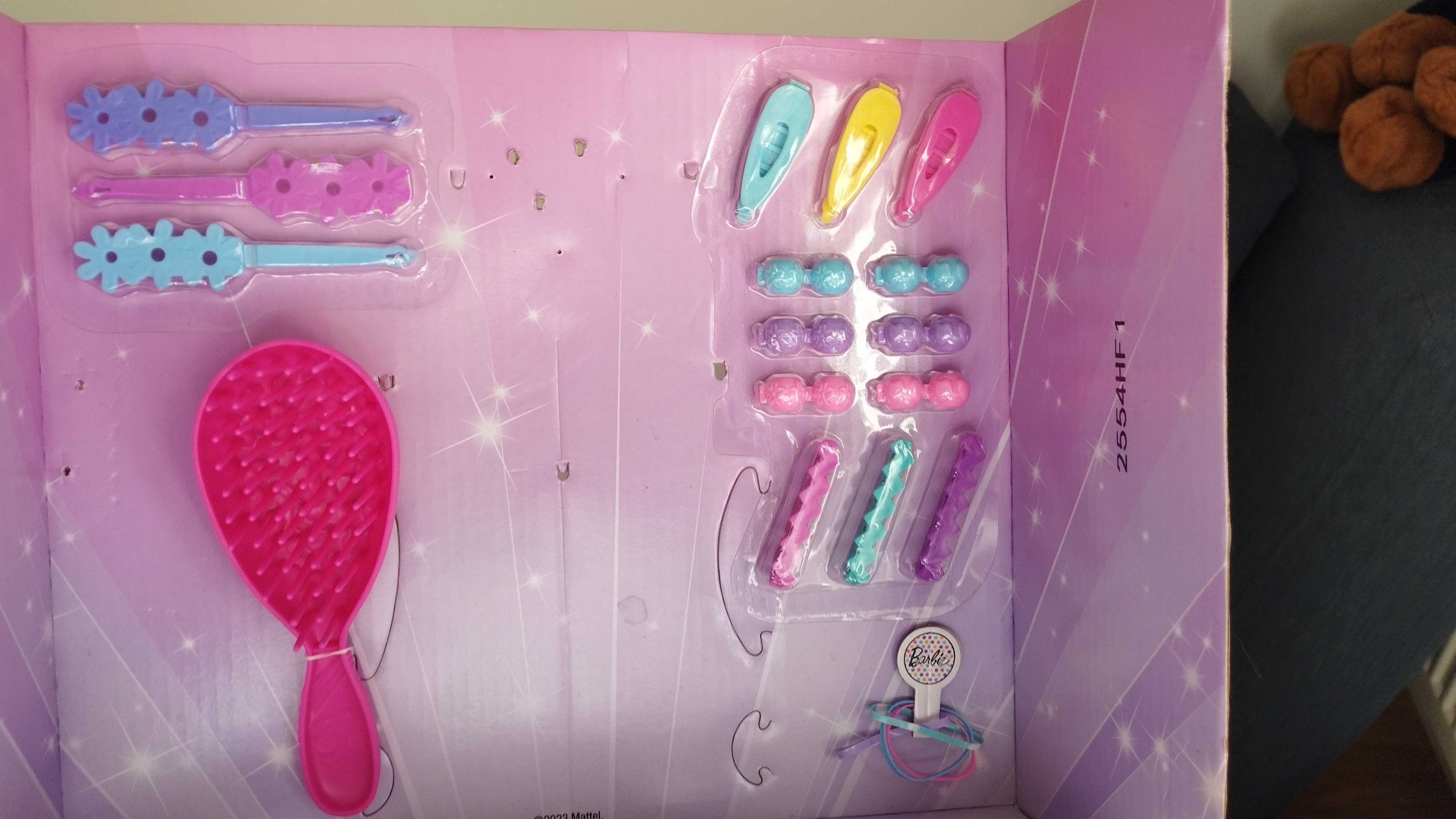 Glowa Barbie  nova