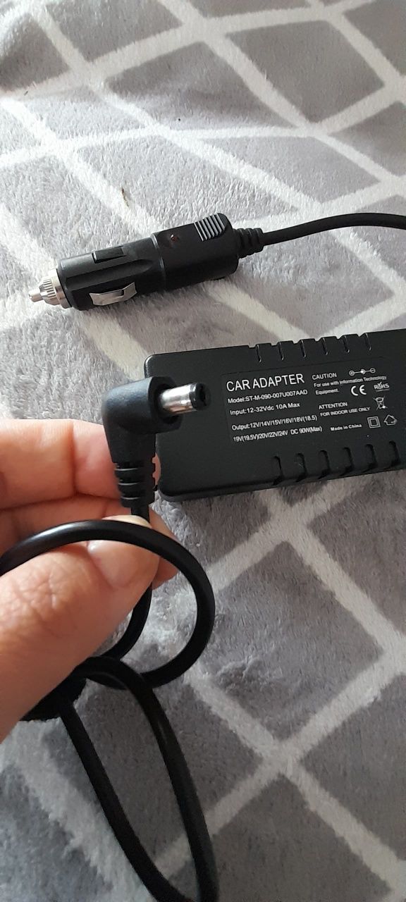 Ładowarka samochodowa VOLT USB