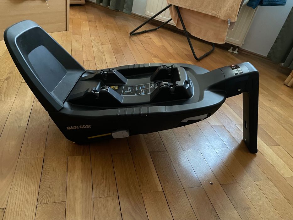 Автокрісло Maxi-cosi