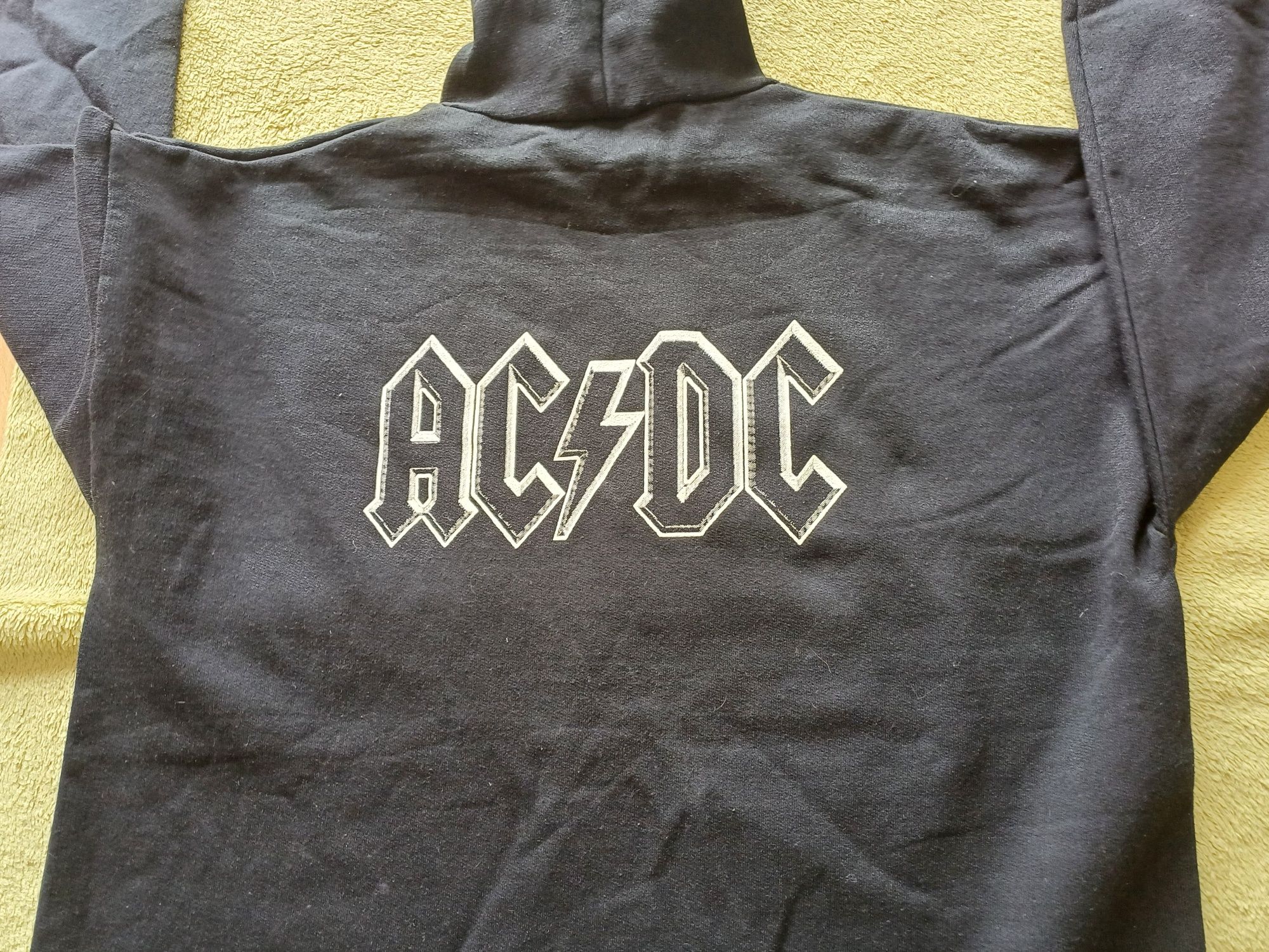 Bluza męska z kapturem AC/DC. Rozmiar XL.