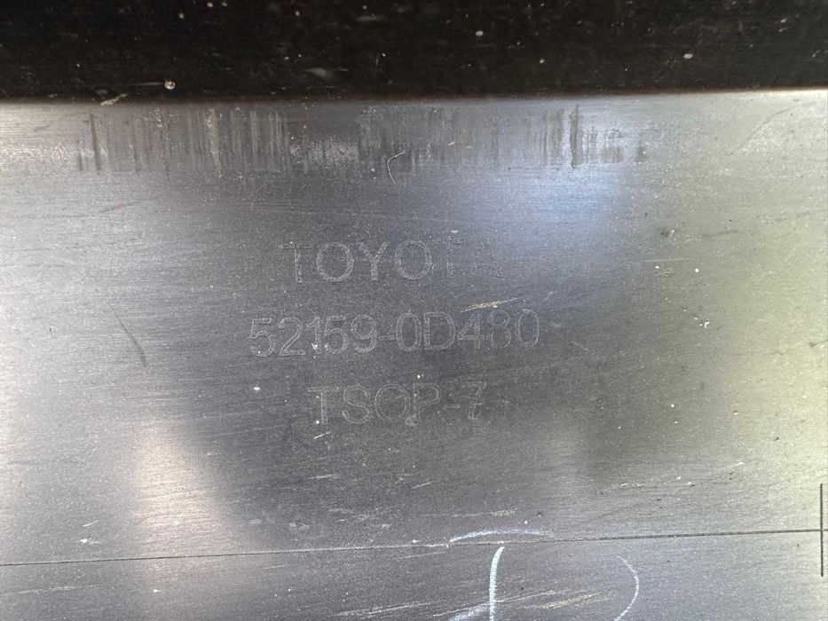 Toyota Yaris III 3 lift 17-19 PDC zderzak tylni tył cały orginał