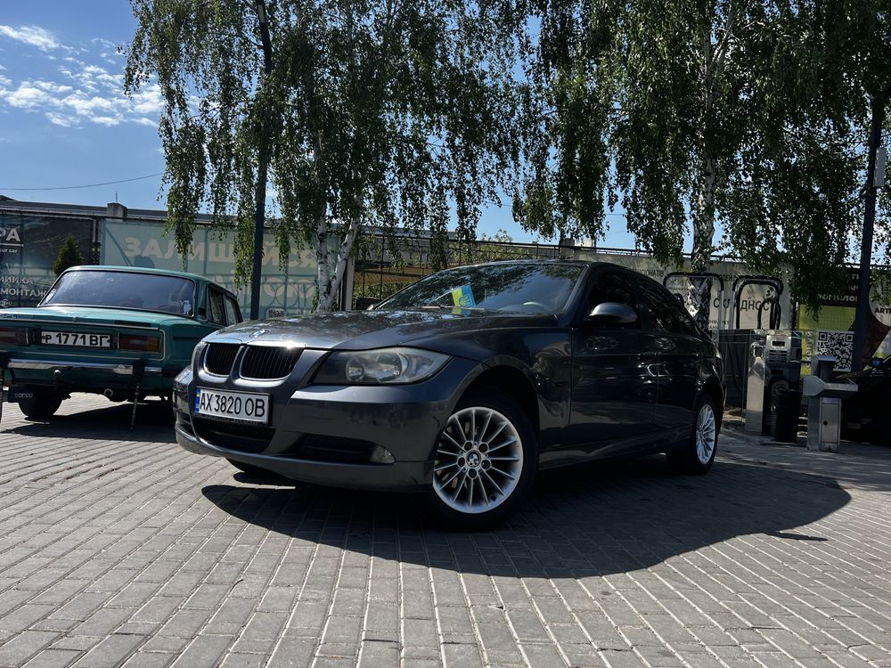 Продам бмв Е90 2007 года выпуска