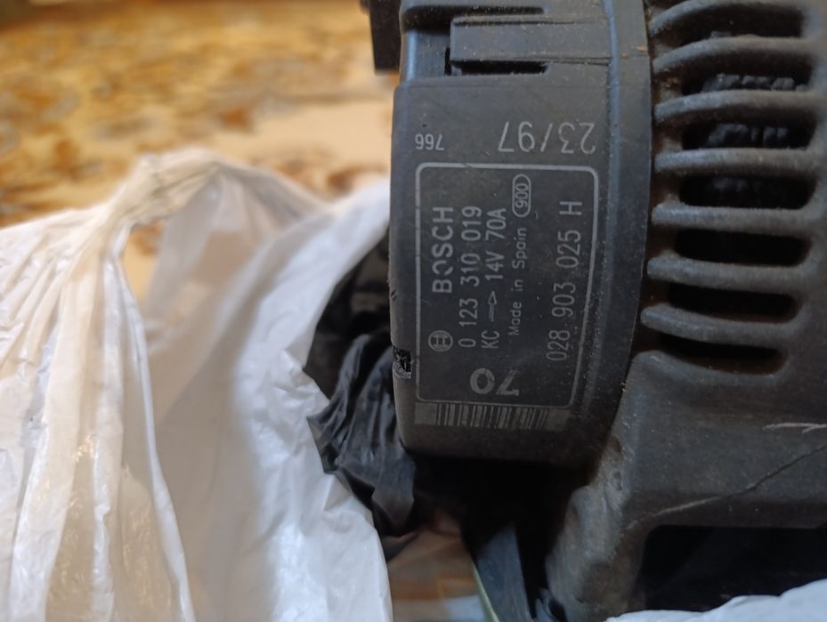 Генератор Volkswagen Golf 3