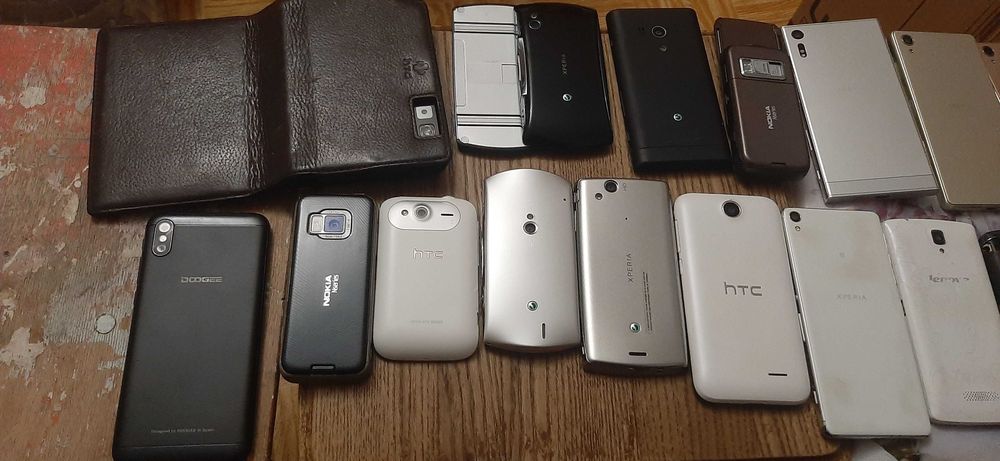 разные мобилки сони нокия соони сониэриксан ленова блакбери дуги хтц