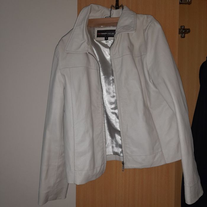 Casaco de cabedal branco