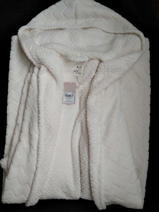 Жіночий халат Tu