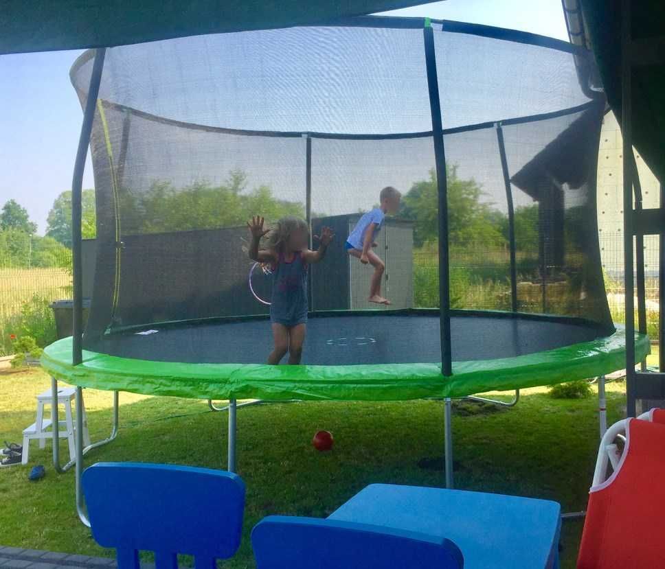 Trampolina z siatką zabezpieczającą śr. 4,27 m