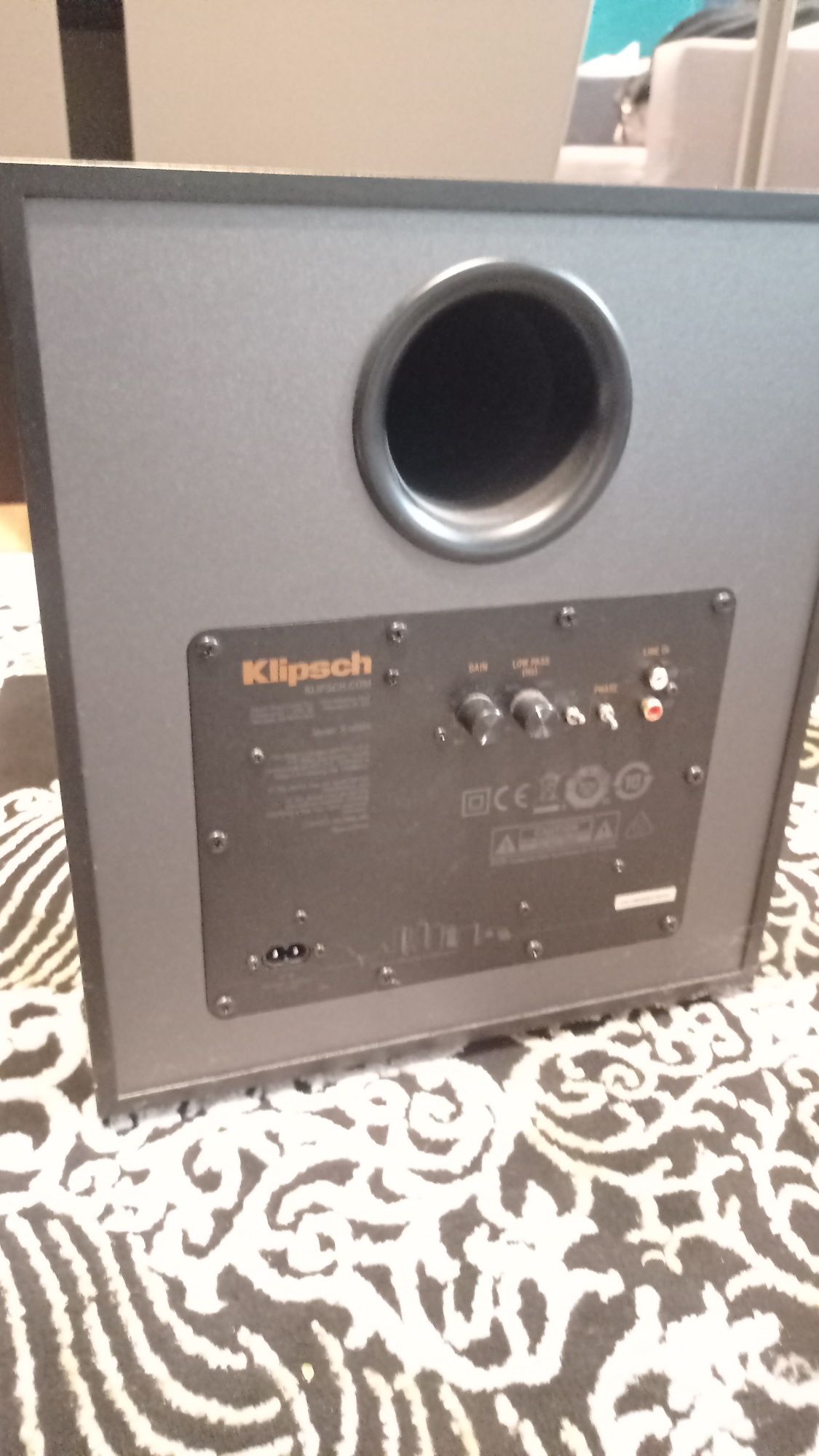 Subwoofer aktywny KLIPSCH R-100SW
