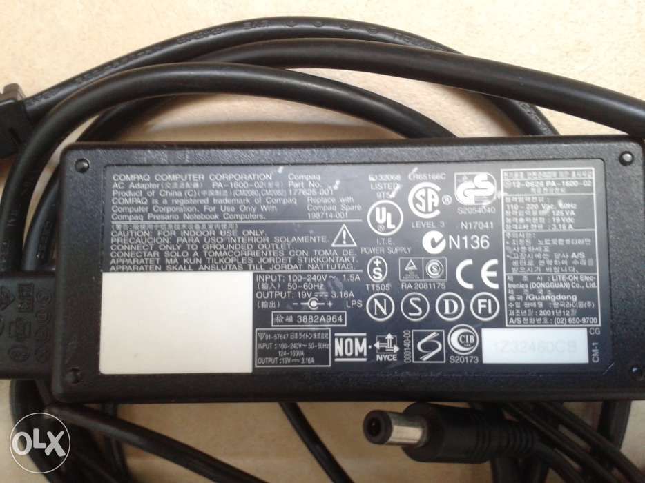 Carregador de Bateria de Portátil - Compaq