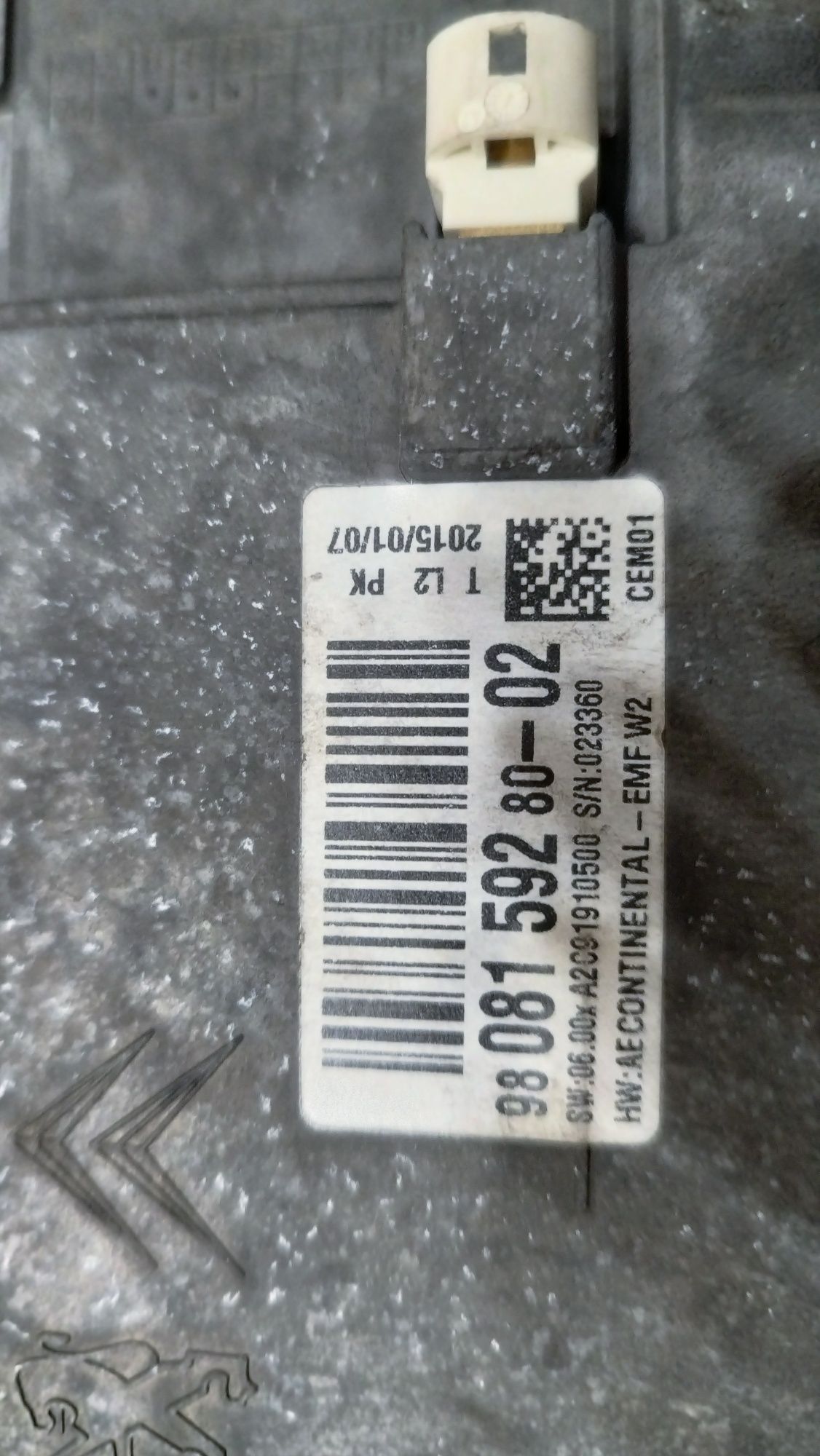 Wyświetlacz LCD i radio navi Peugeot 508 I