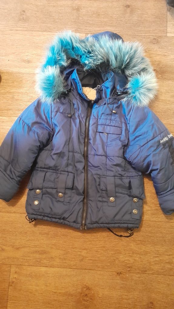 Зимняя курточка на мальчика  6 лет