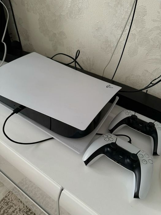 Продам PlayStation 5 Digital Edition