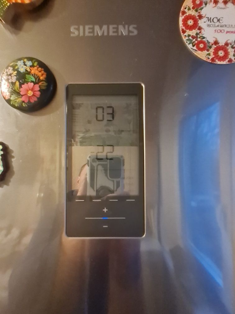 Продам - Холодильник Siemens KG49NAI31U
