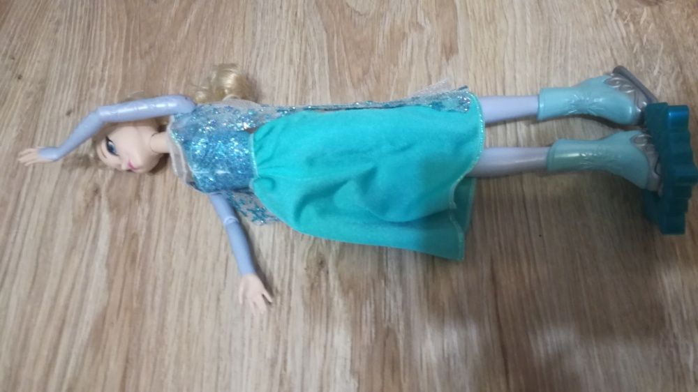 LALKA ELSA ELZA na łyżwach FROZEN Kraina Lodu