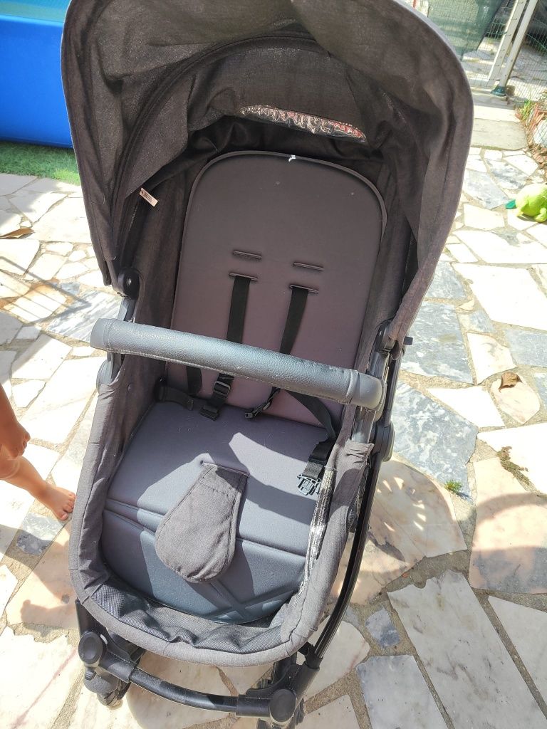 Carrinho bebe marca kinderkraft Como novo
