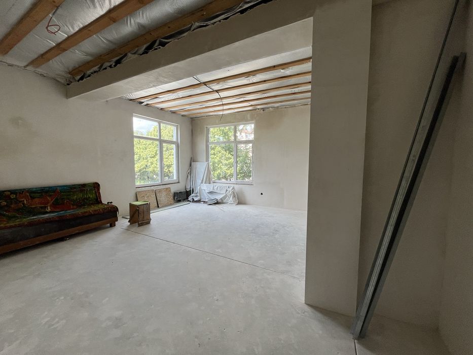 Оренда комерції в центрі Ворзеля