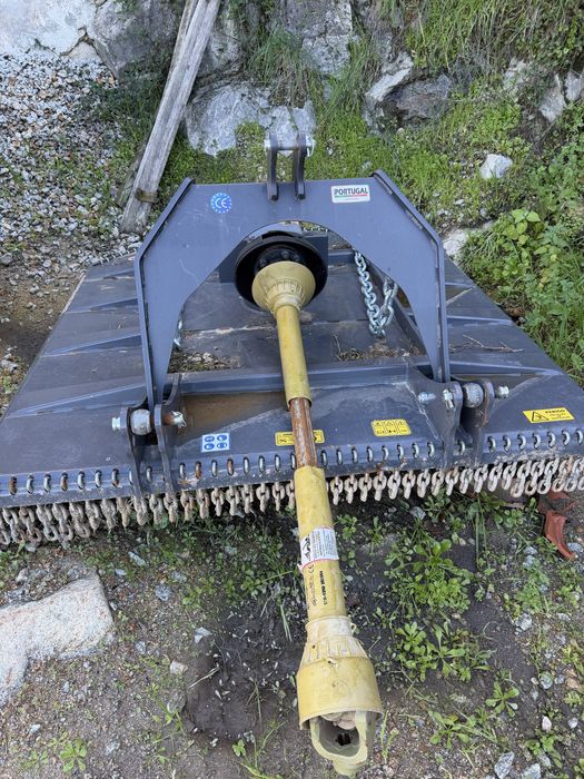 Capinadeira reforçada de 1.80M de 2024