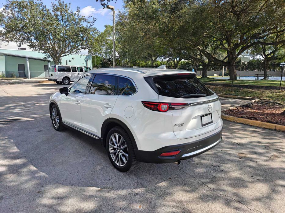 Mazda CX-9 Signature      2017
