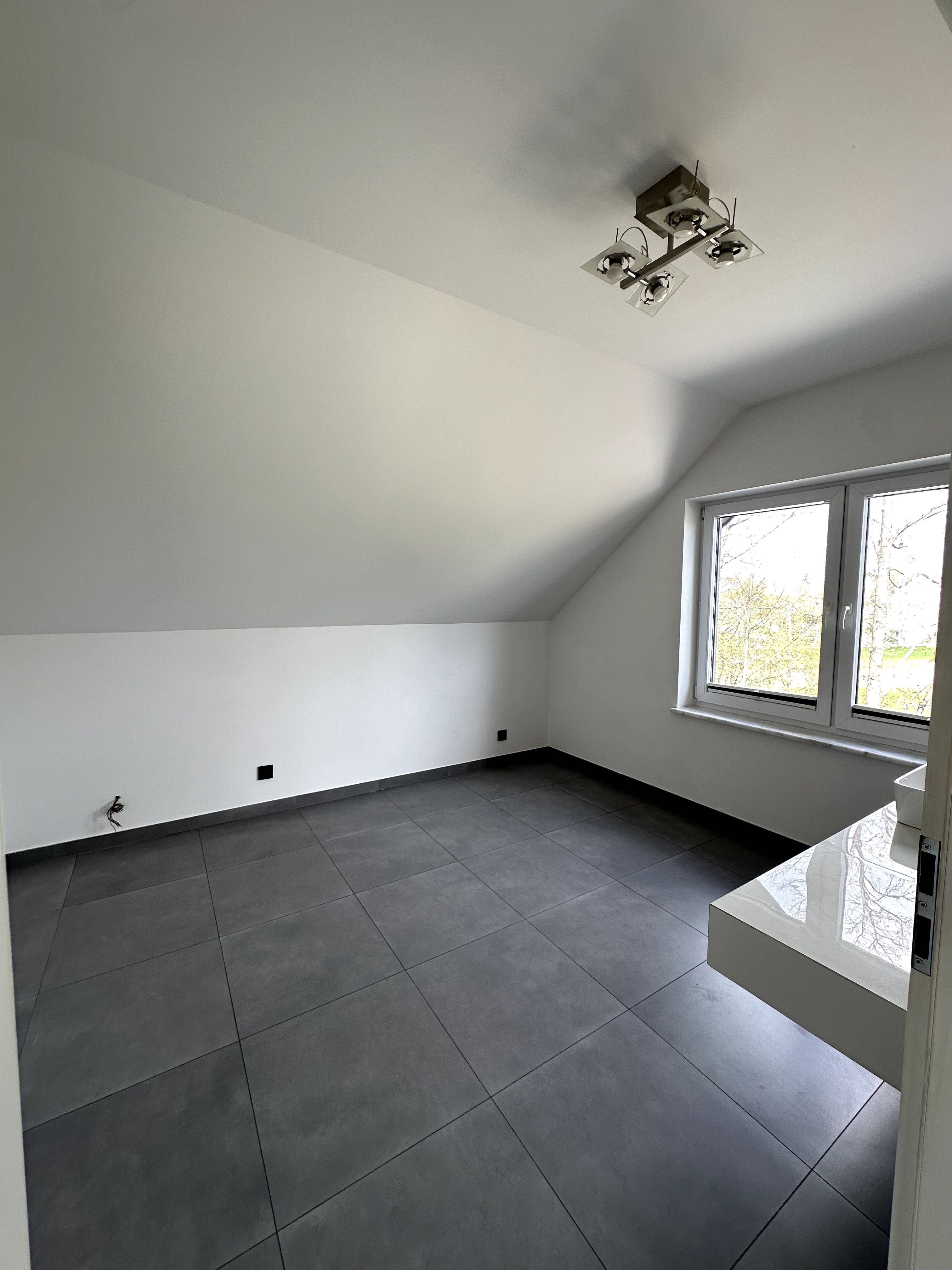 Wynajem lokalu Myślenice! 45 m2 + PARKING