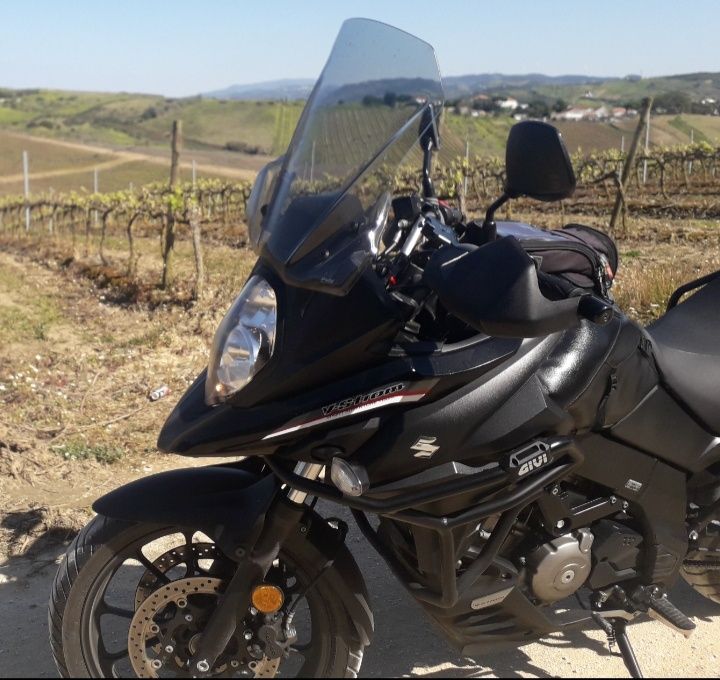 Suzuki V-Strom 650

Tem 30.750 km, comprovados, c