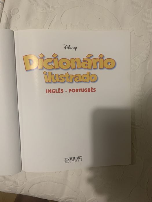 Dicionário ilustrado Inglês - Português, Disney