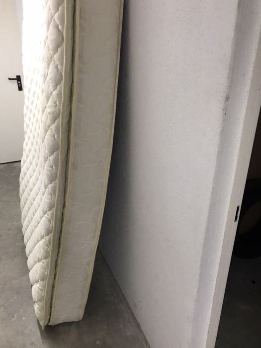 Colchao corpo e meio  ikeia 1,25