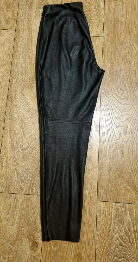 KappAhl czarne, spodnie, legginsy z imitacji skóry w roz. 40,