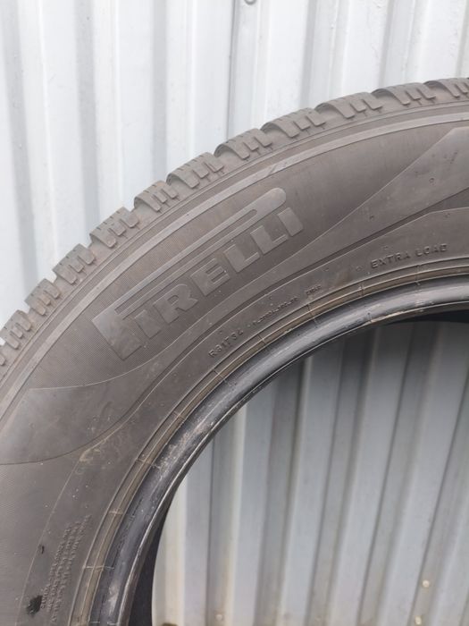 Opony Pirelli 17"