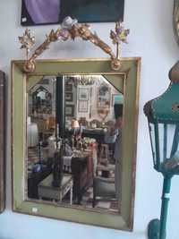 Espelho antigo em bom estado