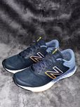 New Balance 520