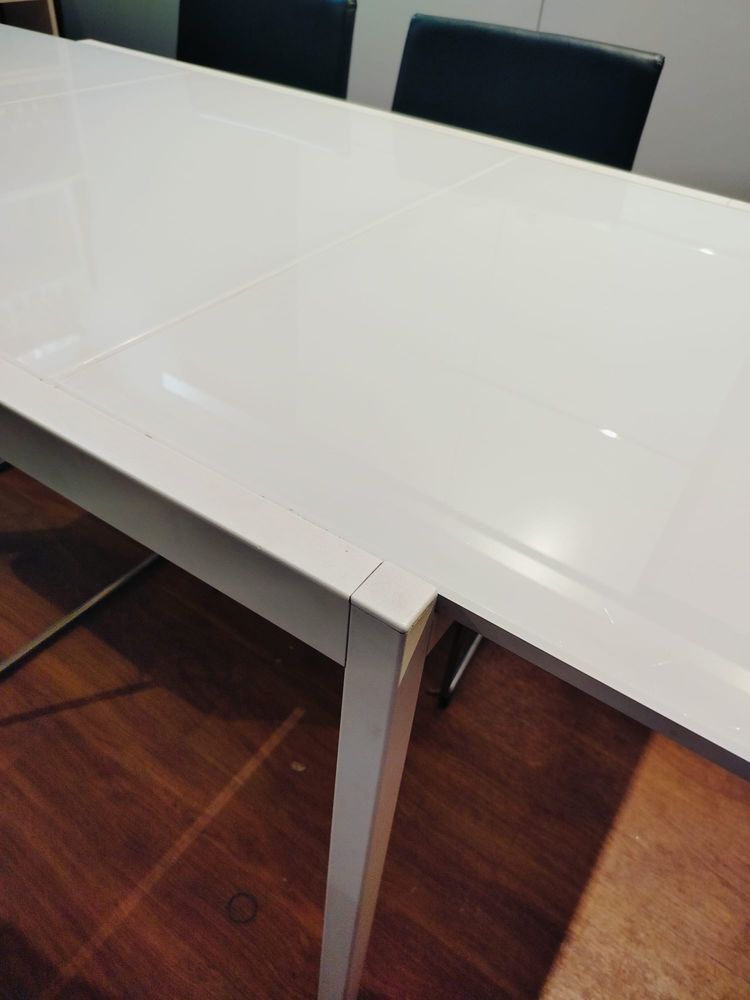 Stół rozkładany z 4 krzesłami Ikea
