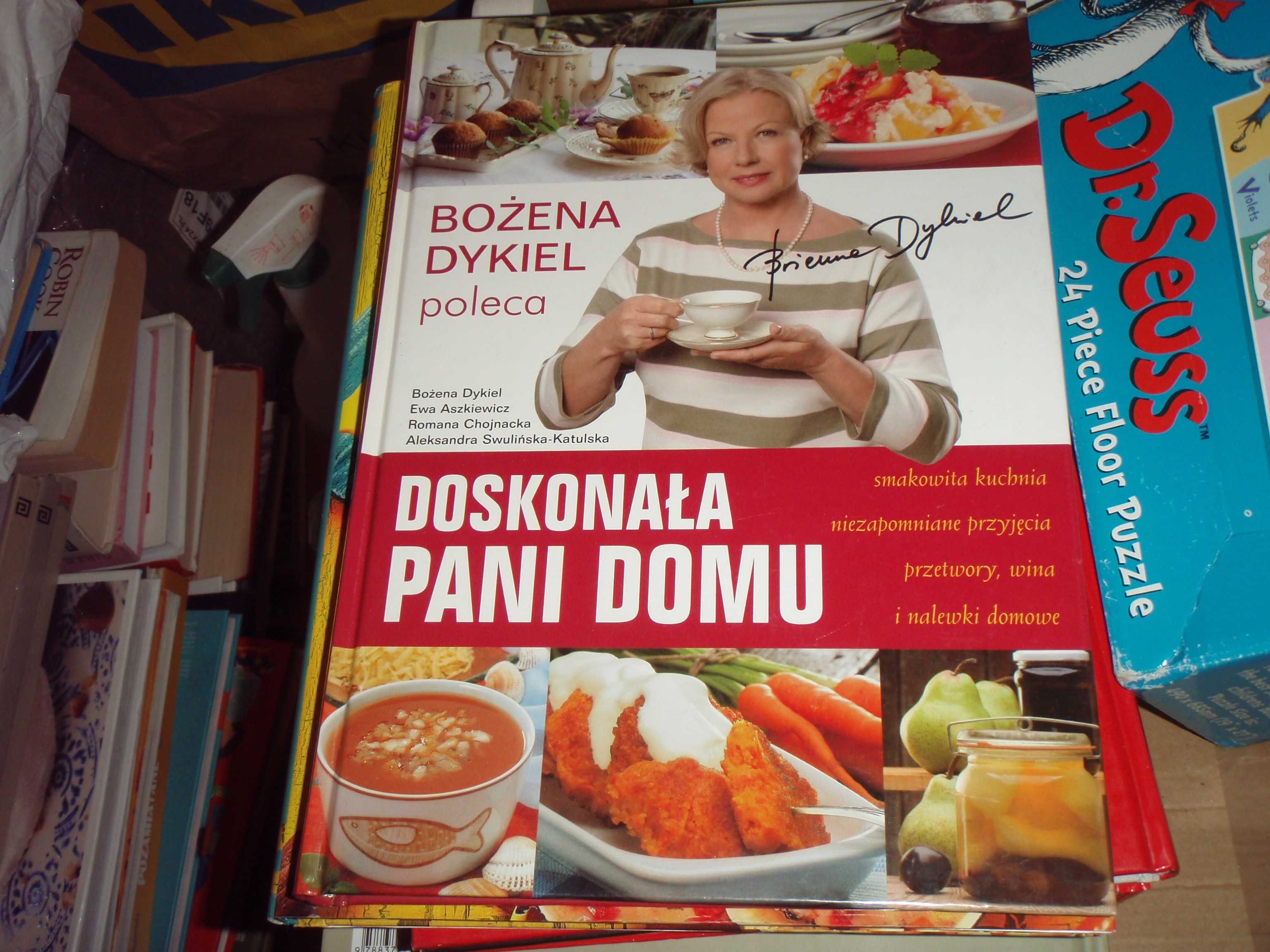 Doskonała pani domu poleca Bożena Dykiel - poradnik  288 str