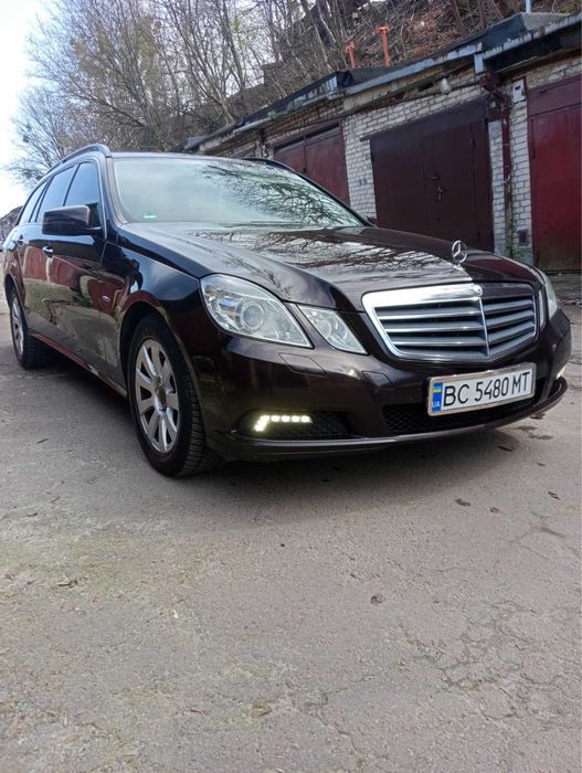 Мерседес w212 е220
