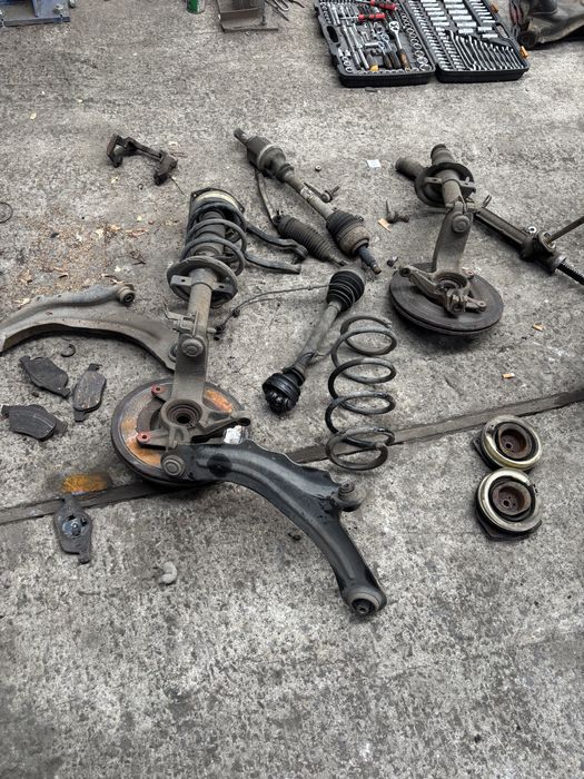 Scenic 2 1,9 Mcpherson sprezyny amortyzatory polos wahacz zwrotnica