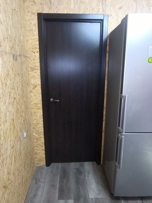 Двери 70 см с коробкой