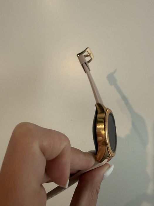 Samsung Galaxy Watch 42 mm (SM-R810)