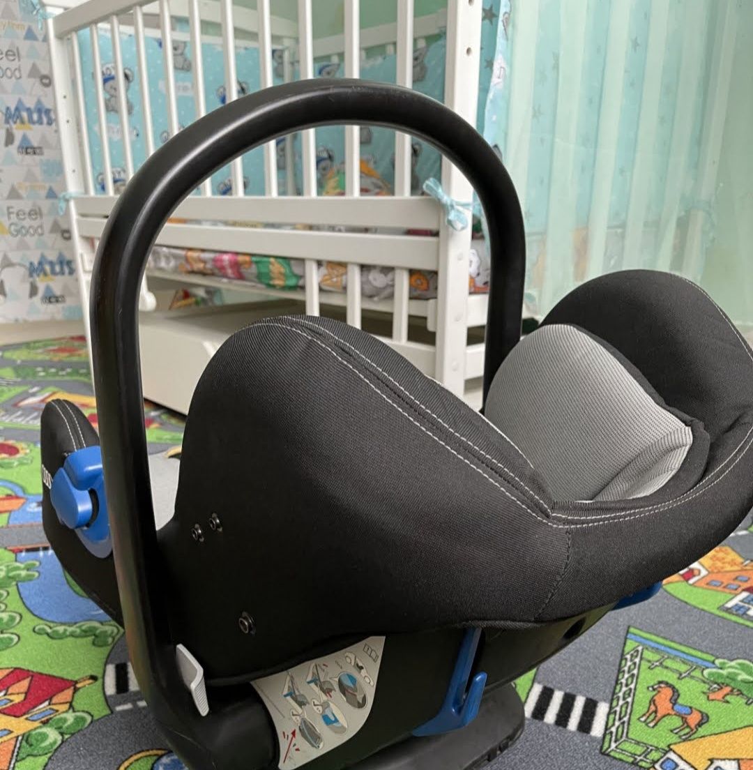 Автомобильное кресло для новорожденных Audi Baby Seat