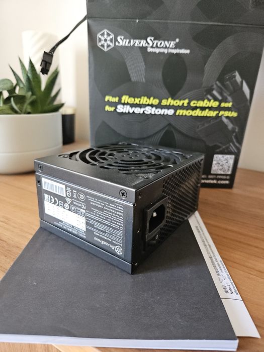 Fonte de alimentação mini ITX Silverstone SX650