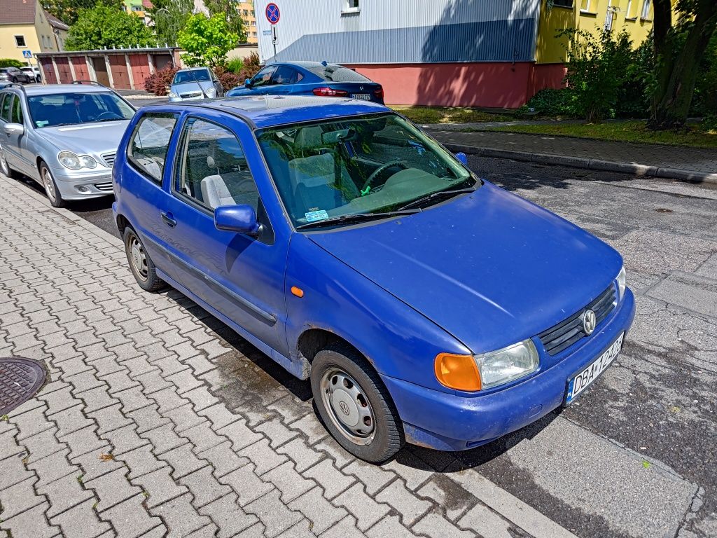 VW Volkswagen Polo 1.0 opłaty na prawie rok 3 drzwi 5 miejsc