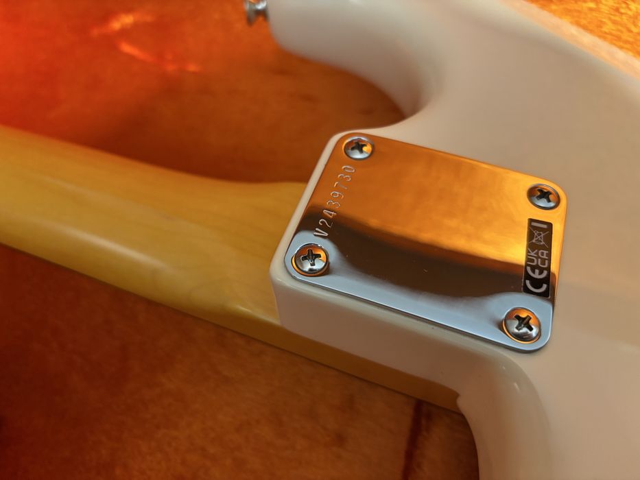 Fender American Vintage II 1961 Stratocaster RW Olympic White