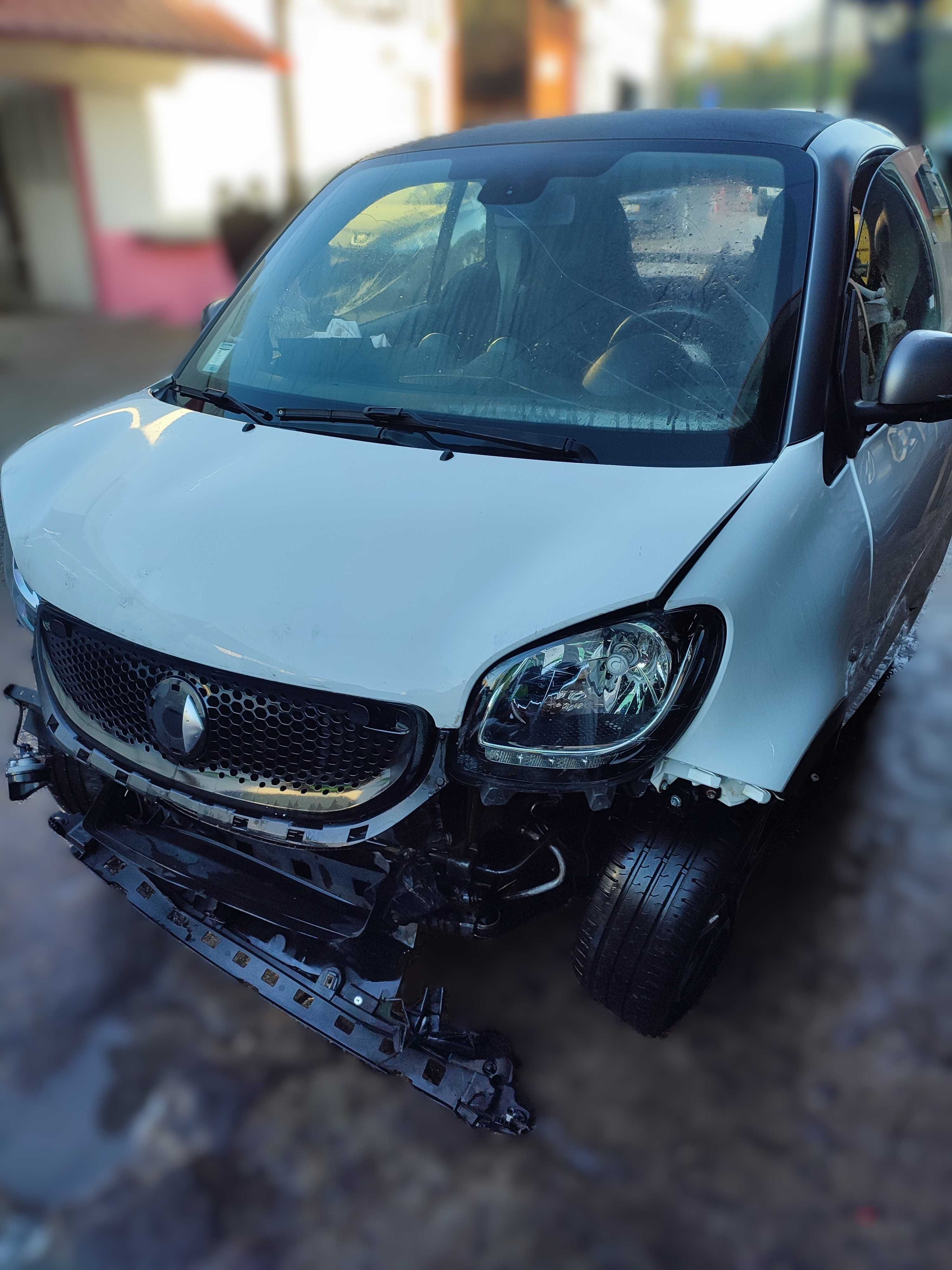 Smart Fortwo Coupe 2017 Cx Automática