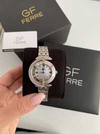 Женские часы GF Ferre