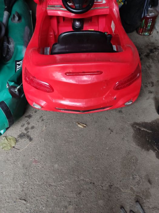 Продам дитячий електромобіль