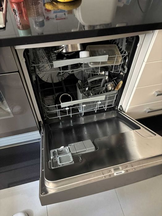 Máquina de lavar loiça AEG