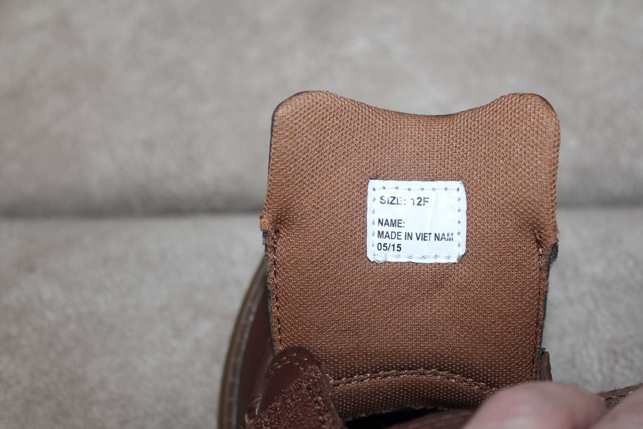 Полуботинки подростковые кожаные Clarks. Размер 31.
