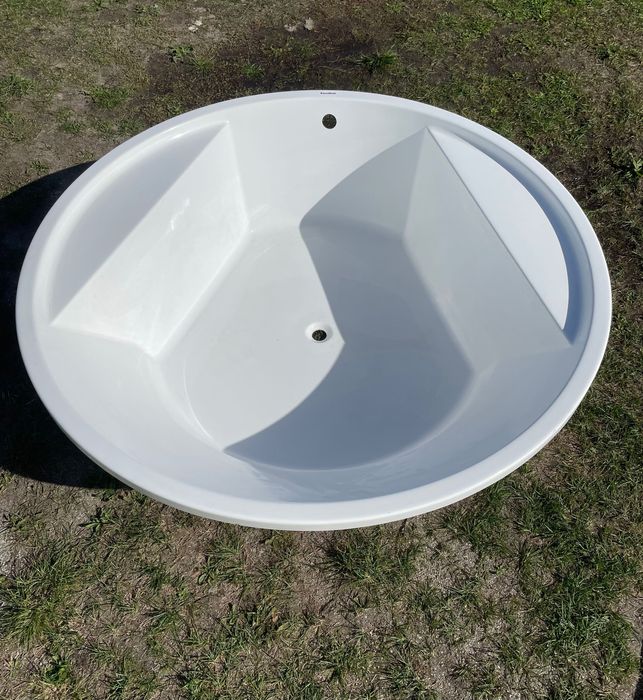Wanna akrylowa Excellent 160 cm średnicy