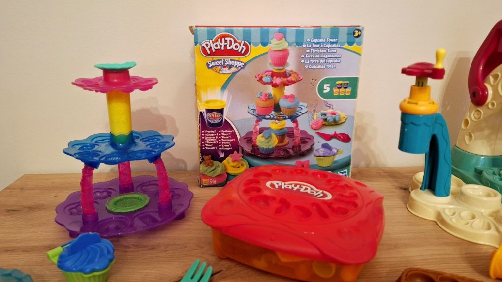 PLAY DOH - Lodziarnia i Cukiernia
