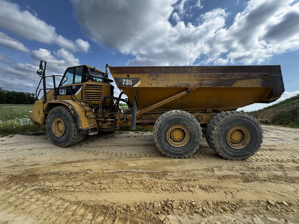 Wozidło CAT 735 B. 2008 rok